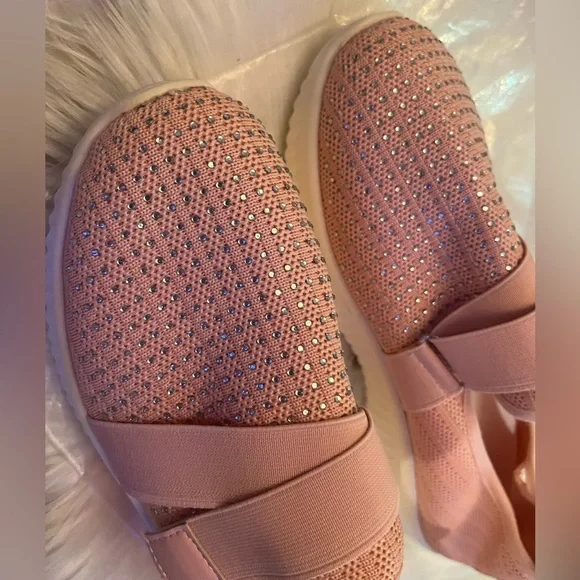 NWT Women's Pink Slip-On Comfy Sparkly Shoes - Picture 3 of 4